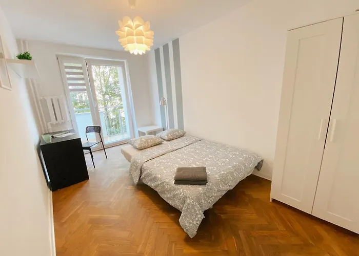 Nocleg ze śniadaniem Halo Warszawa