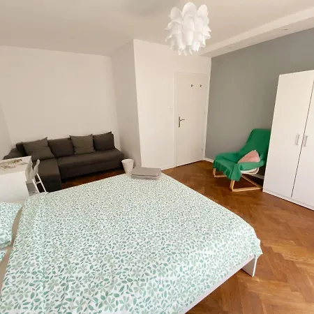 住宿加早餐酒店 Halo *